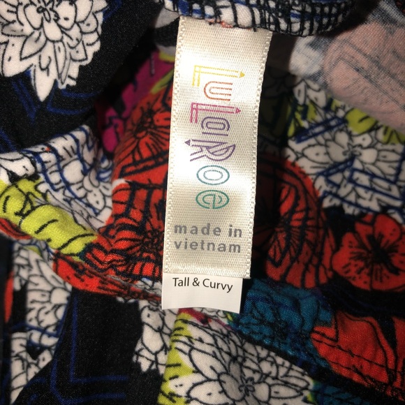 NWT TC LLR Multicolor Floral Printed Leggings - Picture 5 of 5